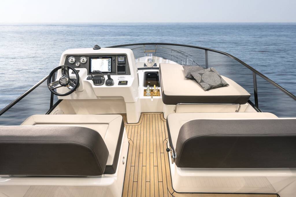 Motor yacht Bavaria Virtess 420 Lana