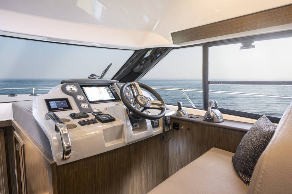 Motor yacht Bavaria Virtess 420 Lana