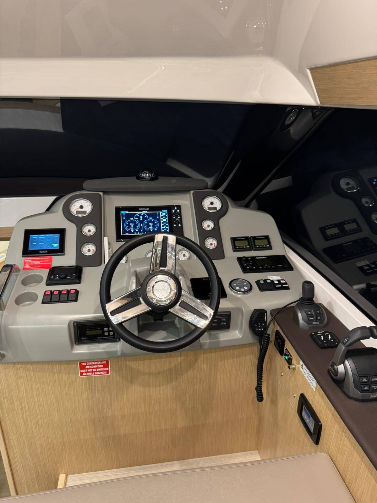 Motor yacht Bavaria Virtess 420 Lana