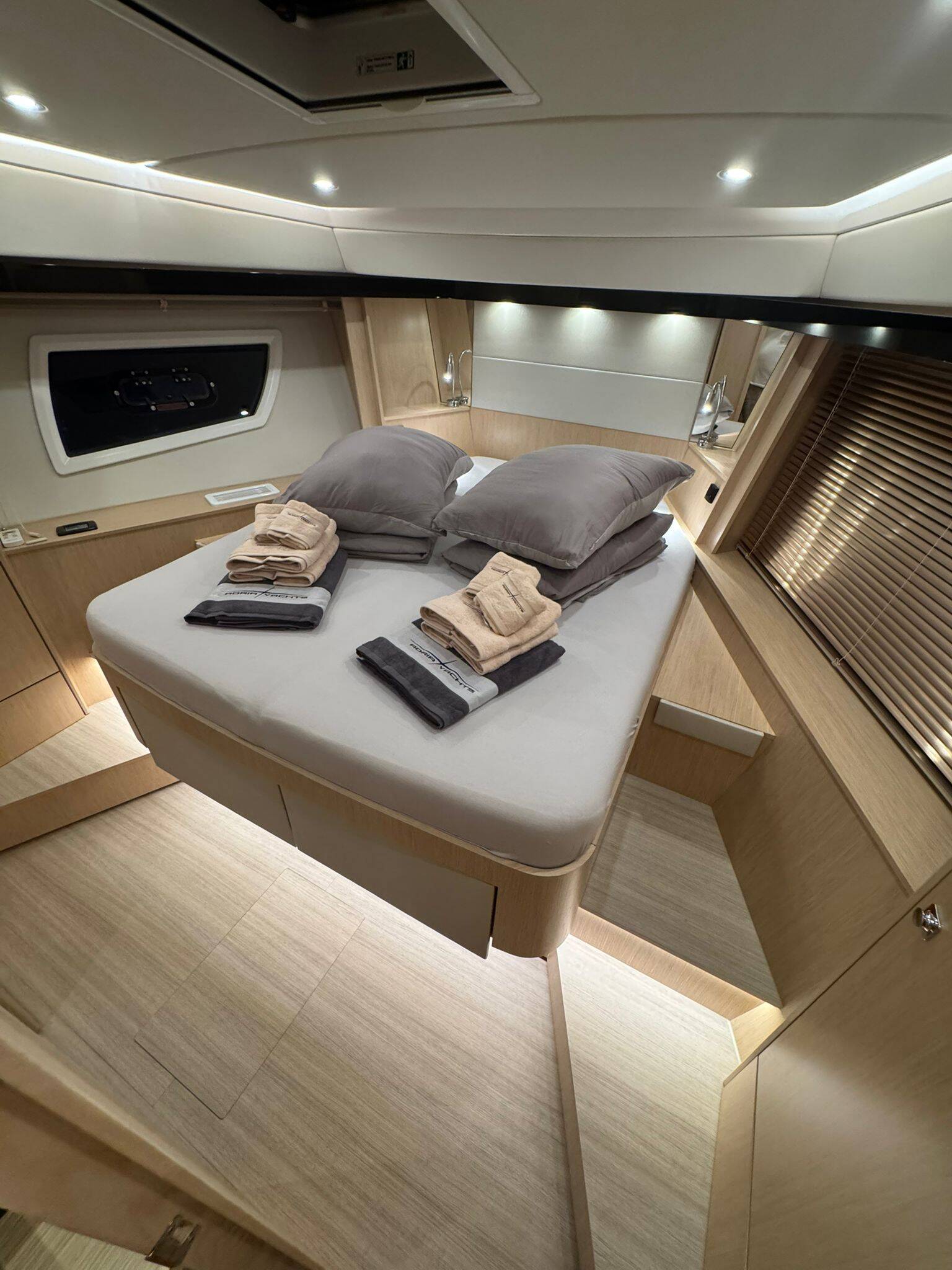 Motor yacht Bavaria Virtess 420 Lana