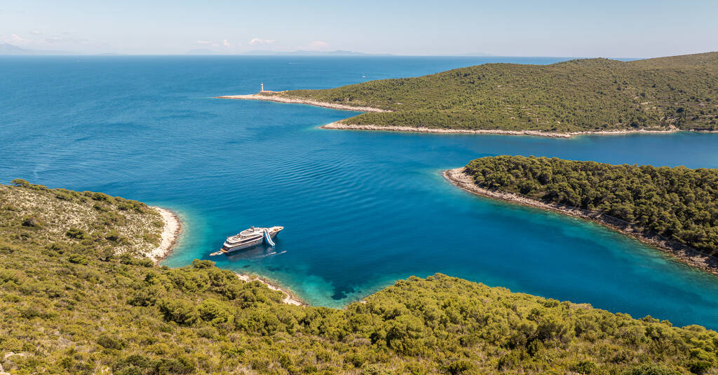 Luxury motor yacht Bella Bella