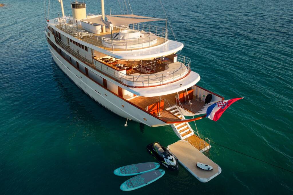 Luxus-Motoryacht Bellezza Bellezza