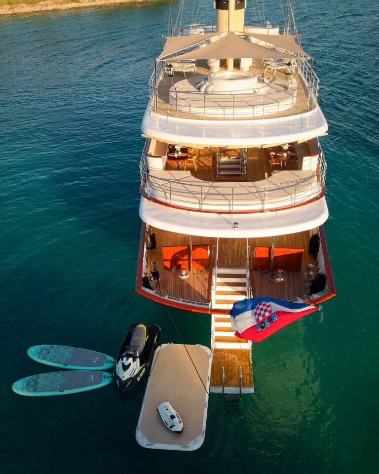 Luxus-Motoryacht Bellezza Bellezza