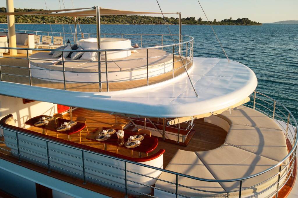 Luxus-Motoryacht Bellezza Bellezza