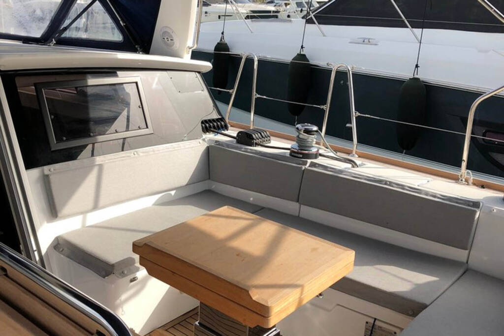 Sailing yacht Bénéteau Sense 51 Cascade