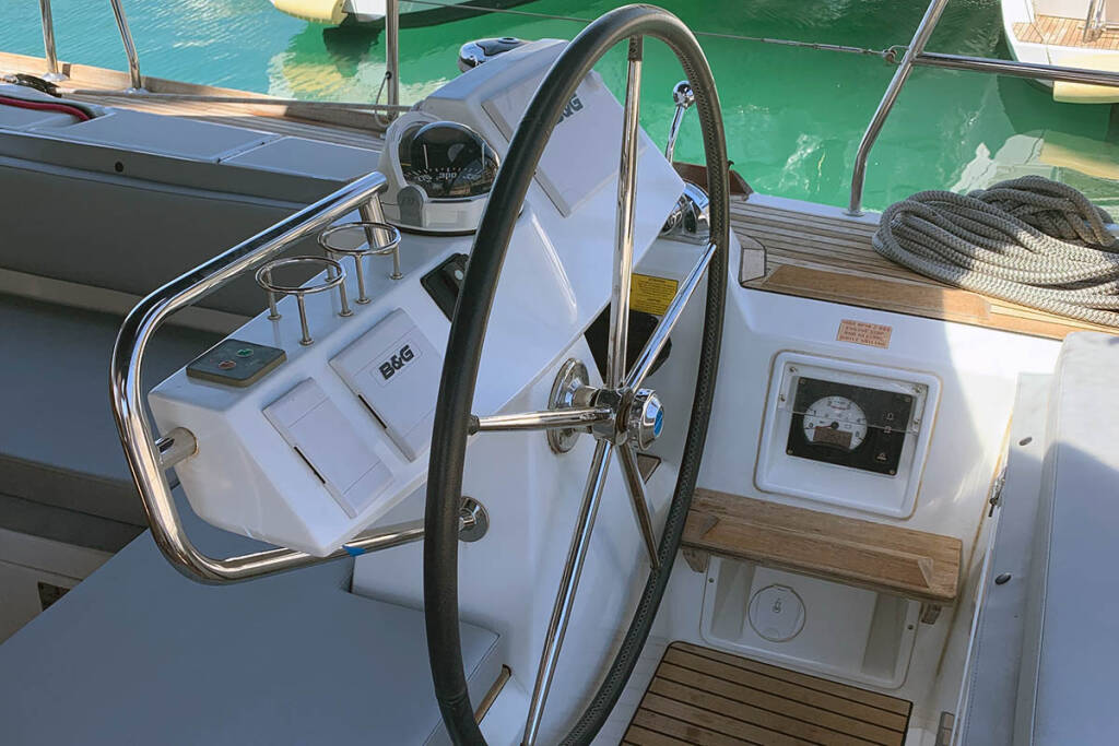 Sailing yacht Bénéteau Sense 51 Cascade