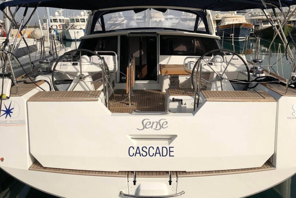 Sailing yacht Bénéteau Sense 51 Cascade