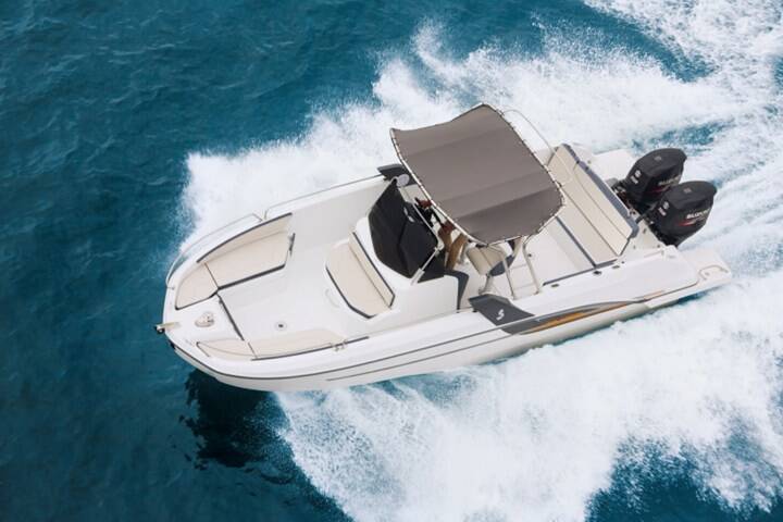 Motorboot Beneteau Upaya