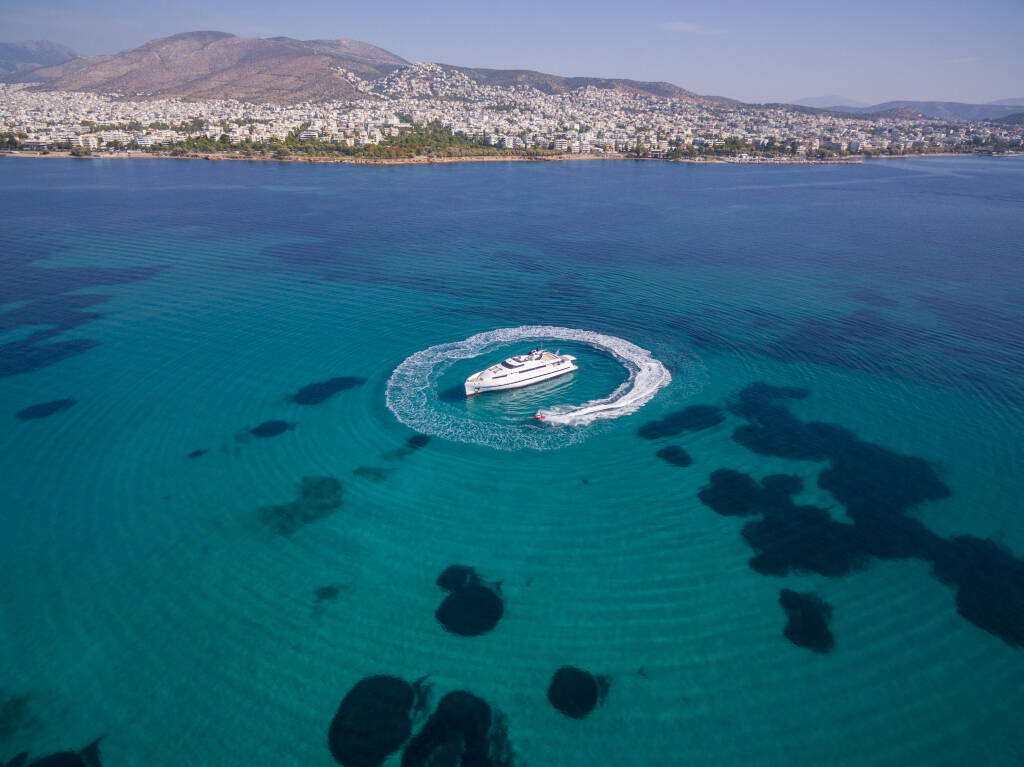 Luxury motor yacht Bugari 100 Project Steel