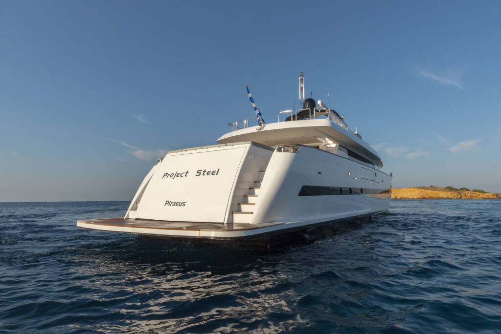 Luxury motor yacht Bugari 100 Project Steel