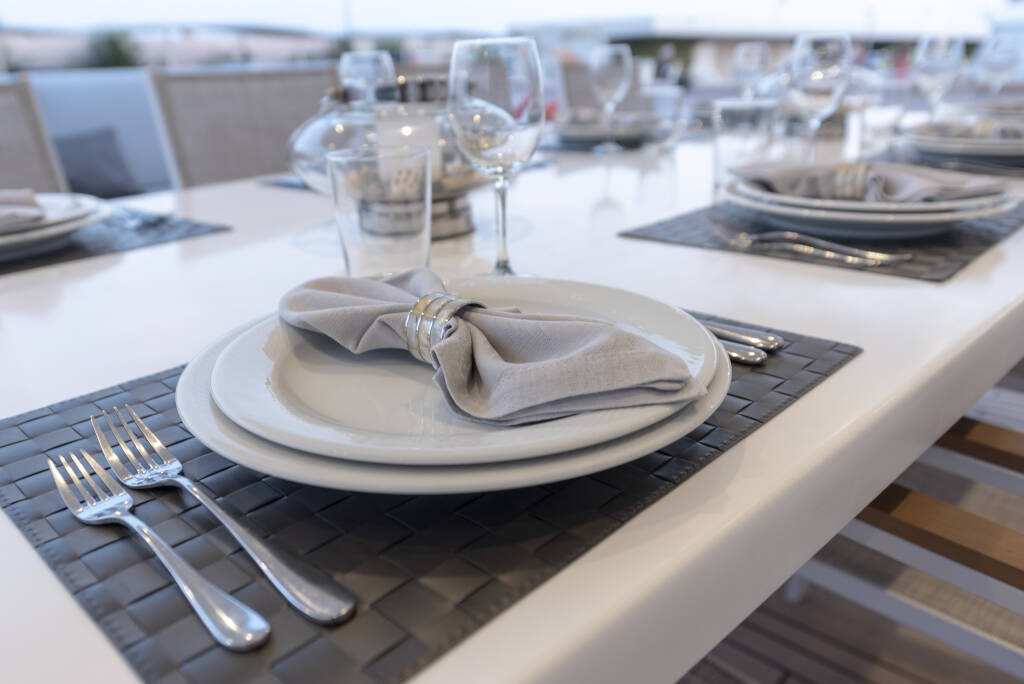 Luxury motor yacht Bugari 100 Project Steel
