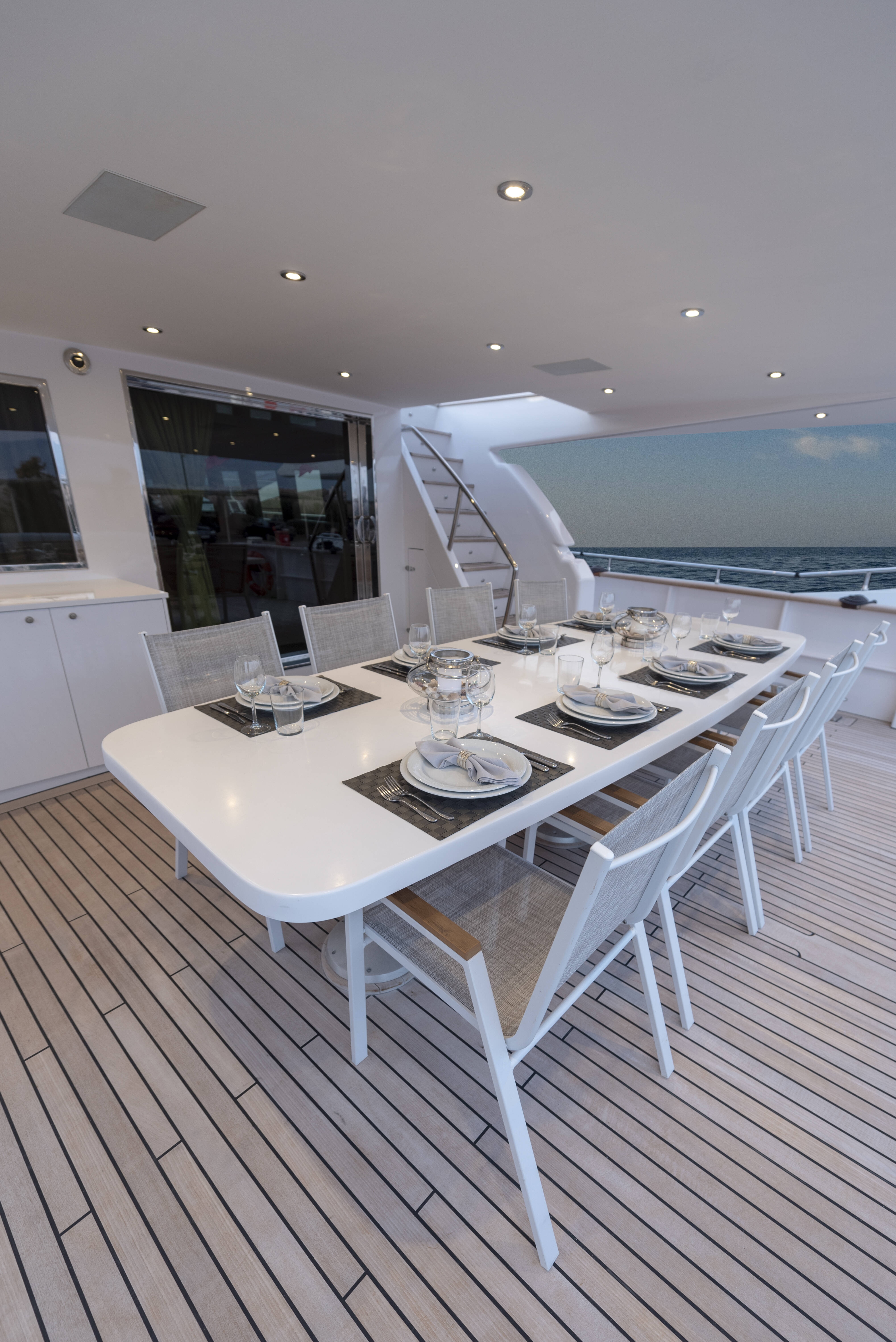 Luxury motor yacht Bugari 100 Project Steel