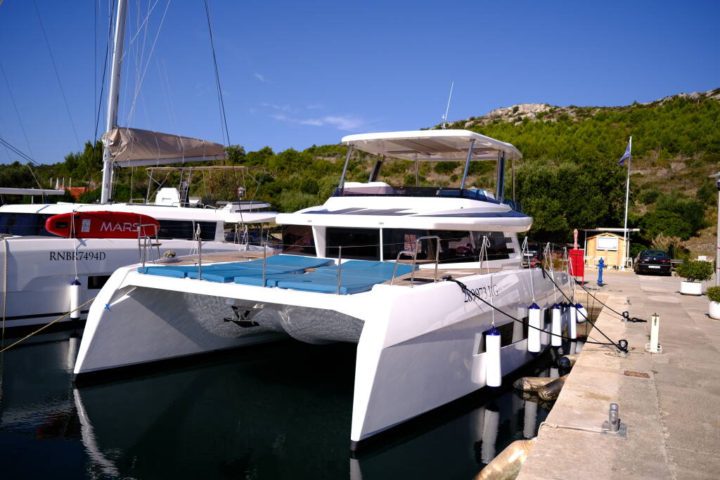 Power catamaran Cervetti 44 Power Abuzz