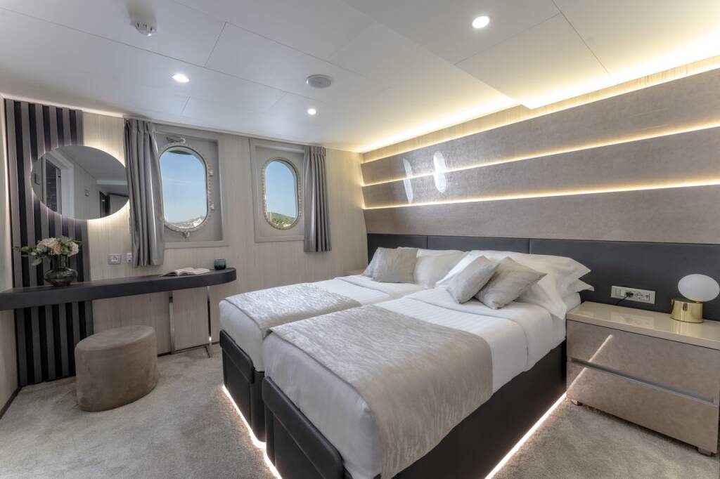 Luxus-Motoryacht Cristal Cristal