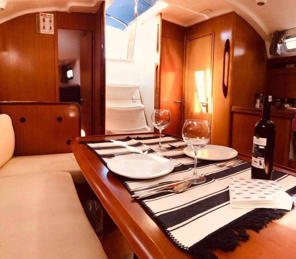 Sailing yacht Cyclades 43.4 Too Lucky