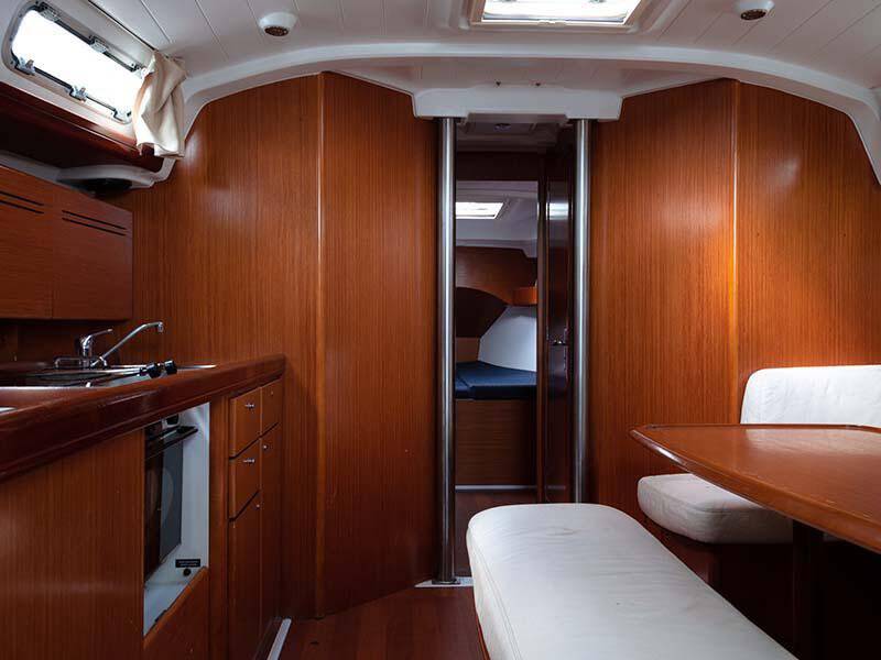 Sailing yacht Cyclades 43.4 Too Lucky