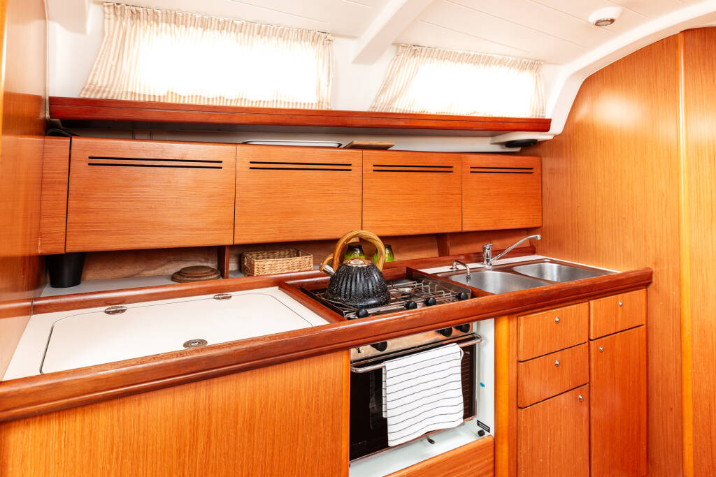 Sailing yacht Cyclades 43.4 Too Lucky