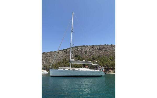 Cyclades 43.4 Too Lucky Nikiti
