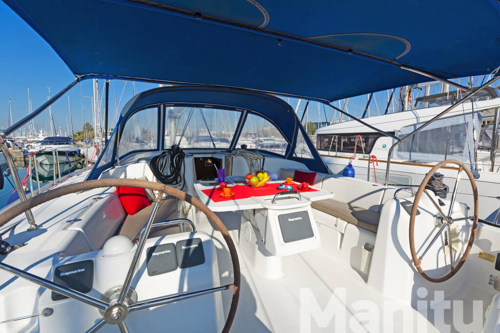 Sailing yacht Cyclades 50.5 Manitu