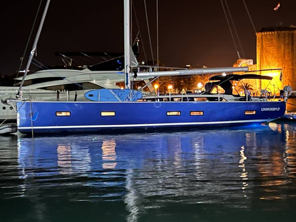 Sailing yacht D&D Kufner 54 Aurora Blu