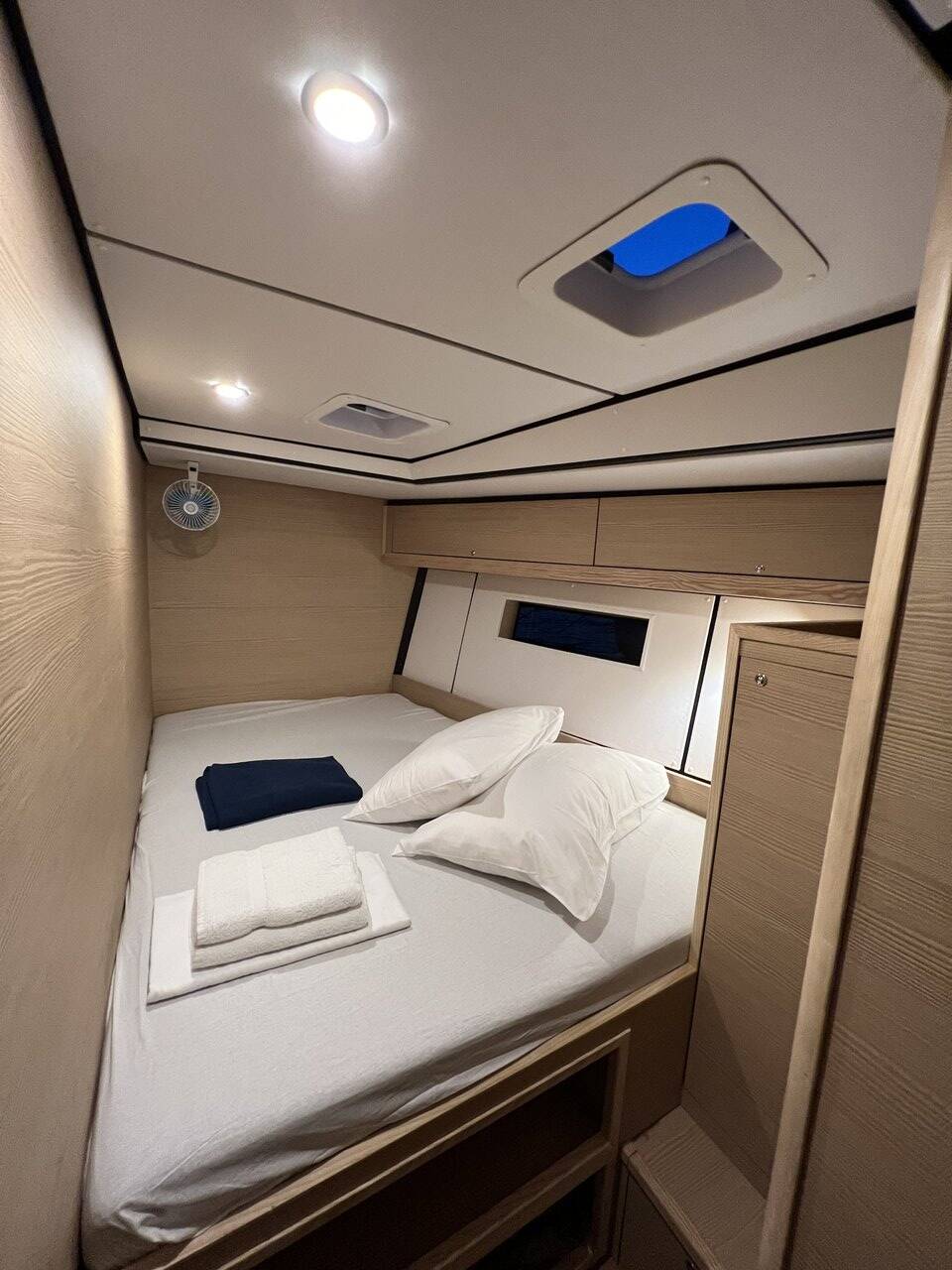 Sailing yacht D&D Kufner 54 Aurora Blu