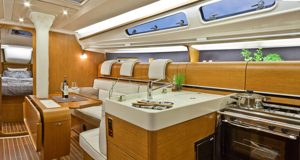 Sailing yacht Dehler 38 Redshift