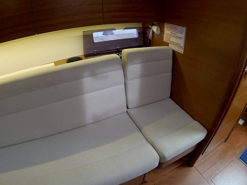 Sailing yacht Dufour 350 GL Luka