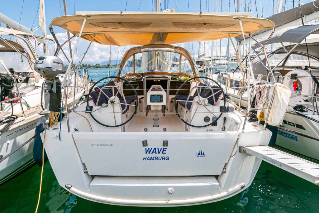 Sailing yacht Dufour 350 GL Wave