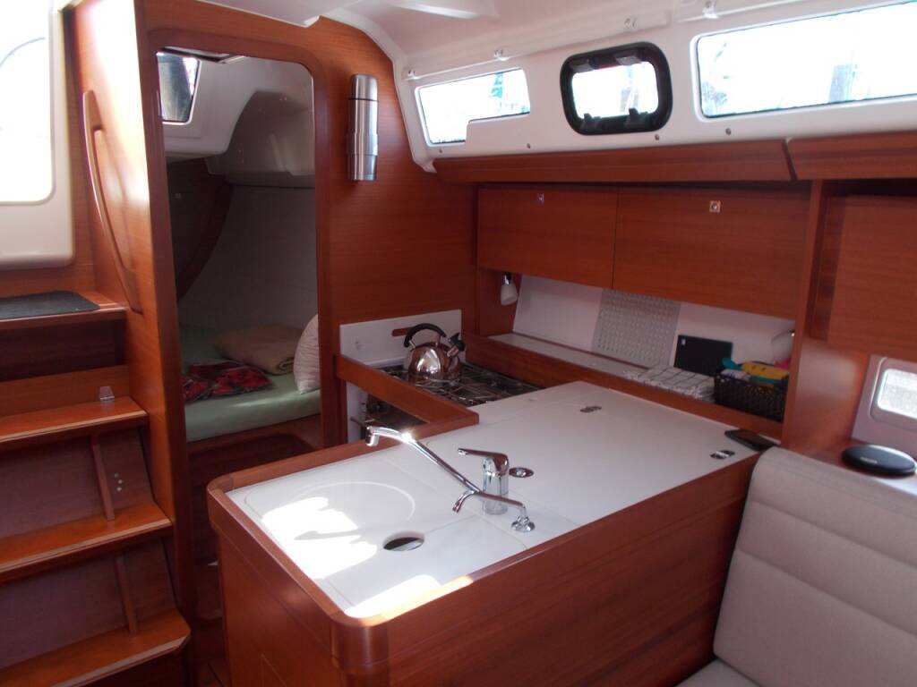 Segelyachten Dufour 350 GL Moonsail