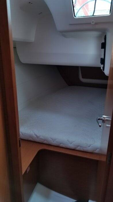 Sailing yacht Dufour 350 GL Friday