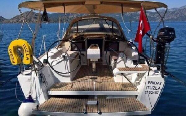 Dufour 350 GL Friday Fethiye, Yacht Classic Hotel Marina