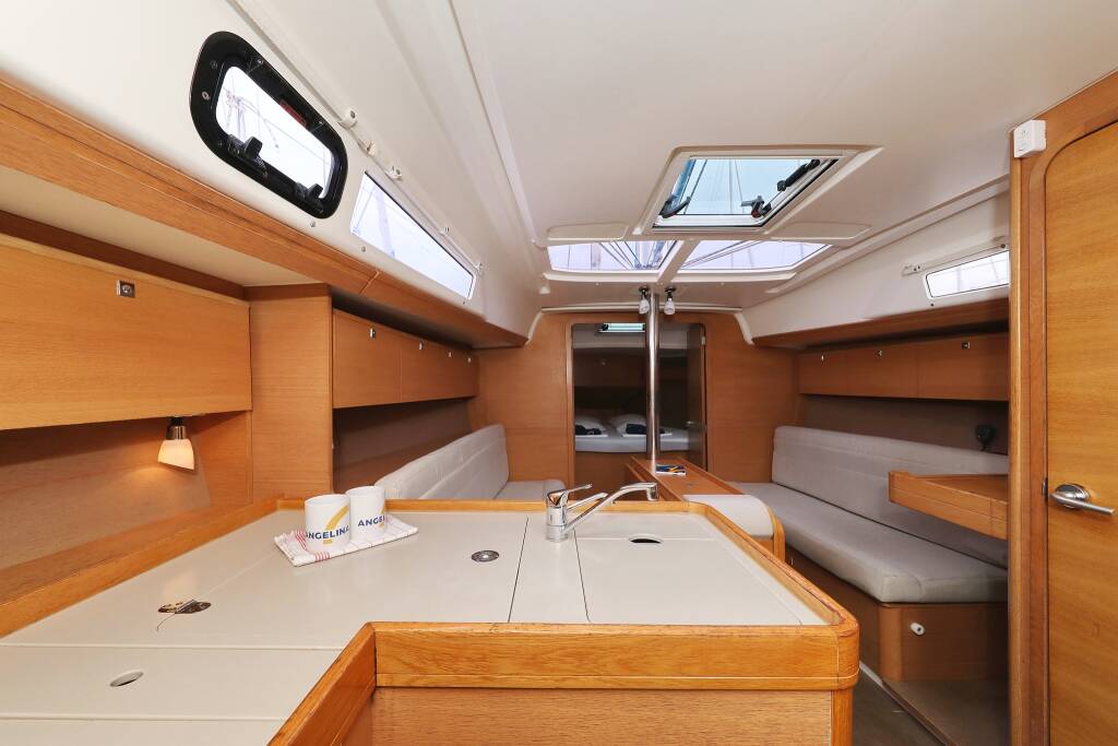 Sailing yacht Dufour 350 GL Sweet Lady