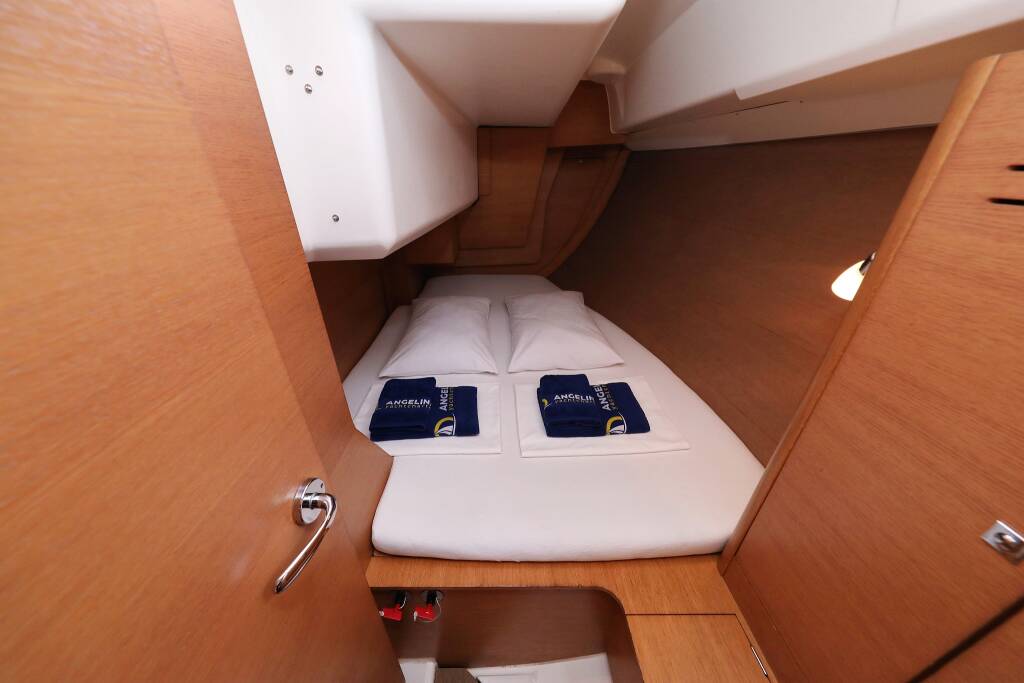 Sailing yacht Dufour 350 GL Sweet Lady