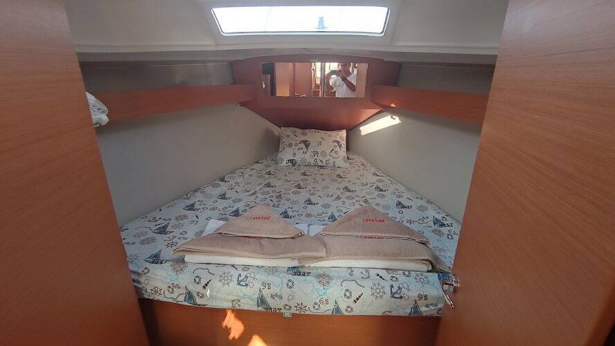 Sailing yacht Dufour 360 GL Gracia