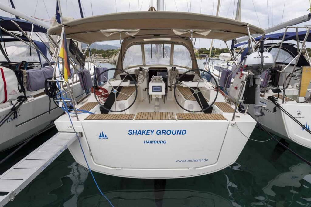 Sailing yacht Dufour 360 GL Shakey Ground