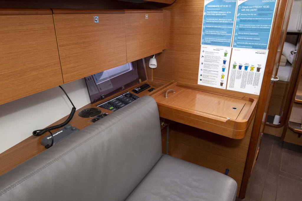 Sailing yacht Dufour 360 GL Shakey Ground