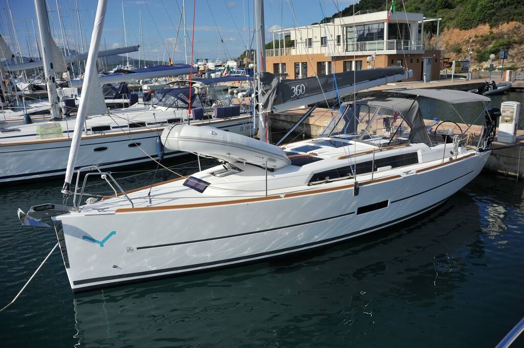 Sailing yacht Dufour 360 GL Karibu