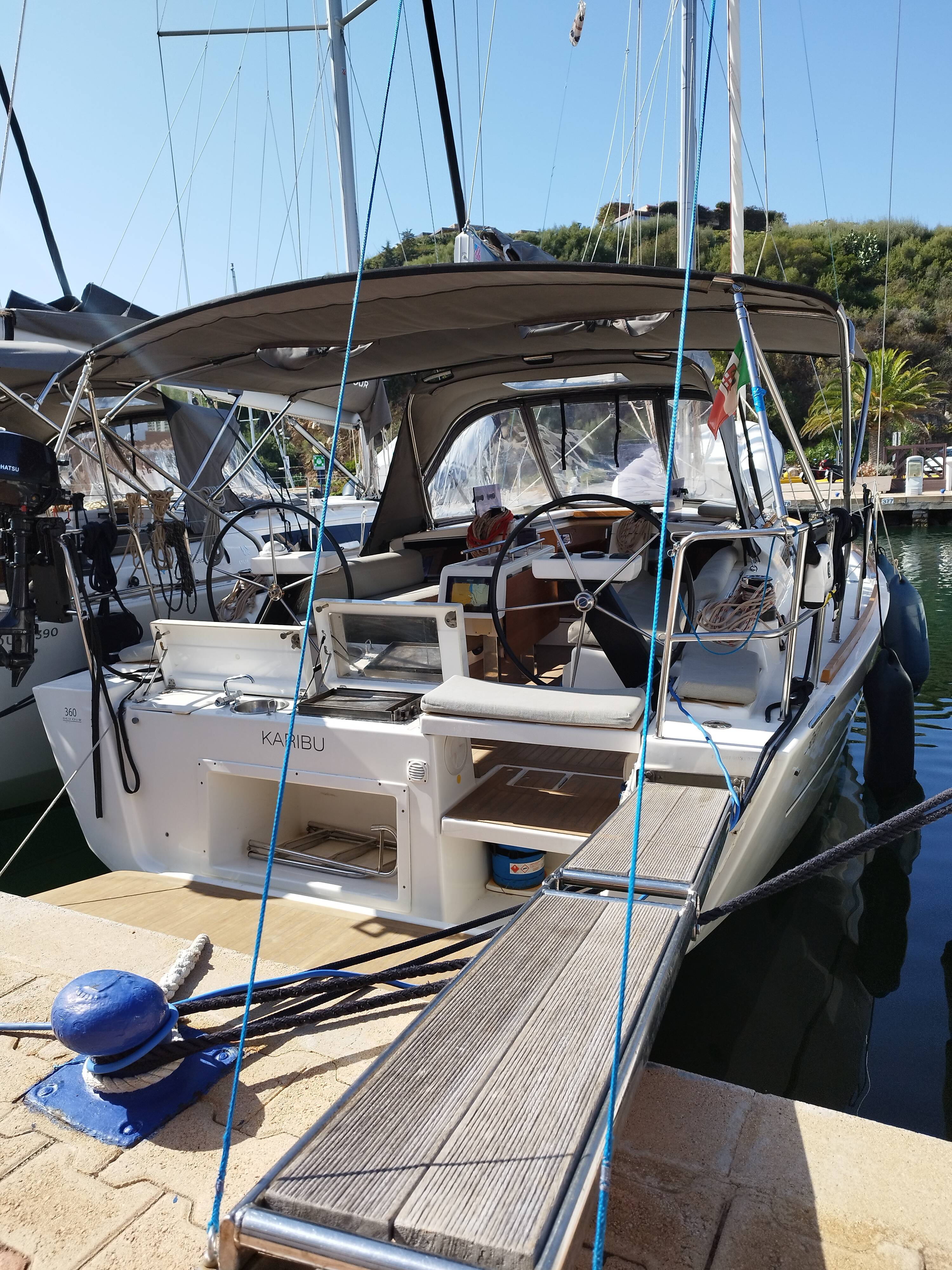 Sailing yacht Dufour 360 GL Karibu