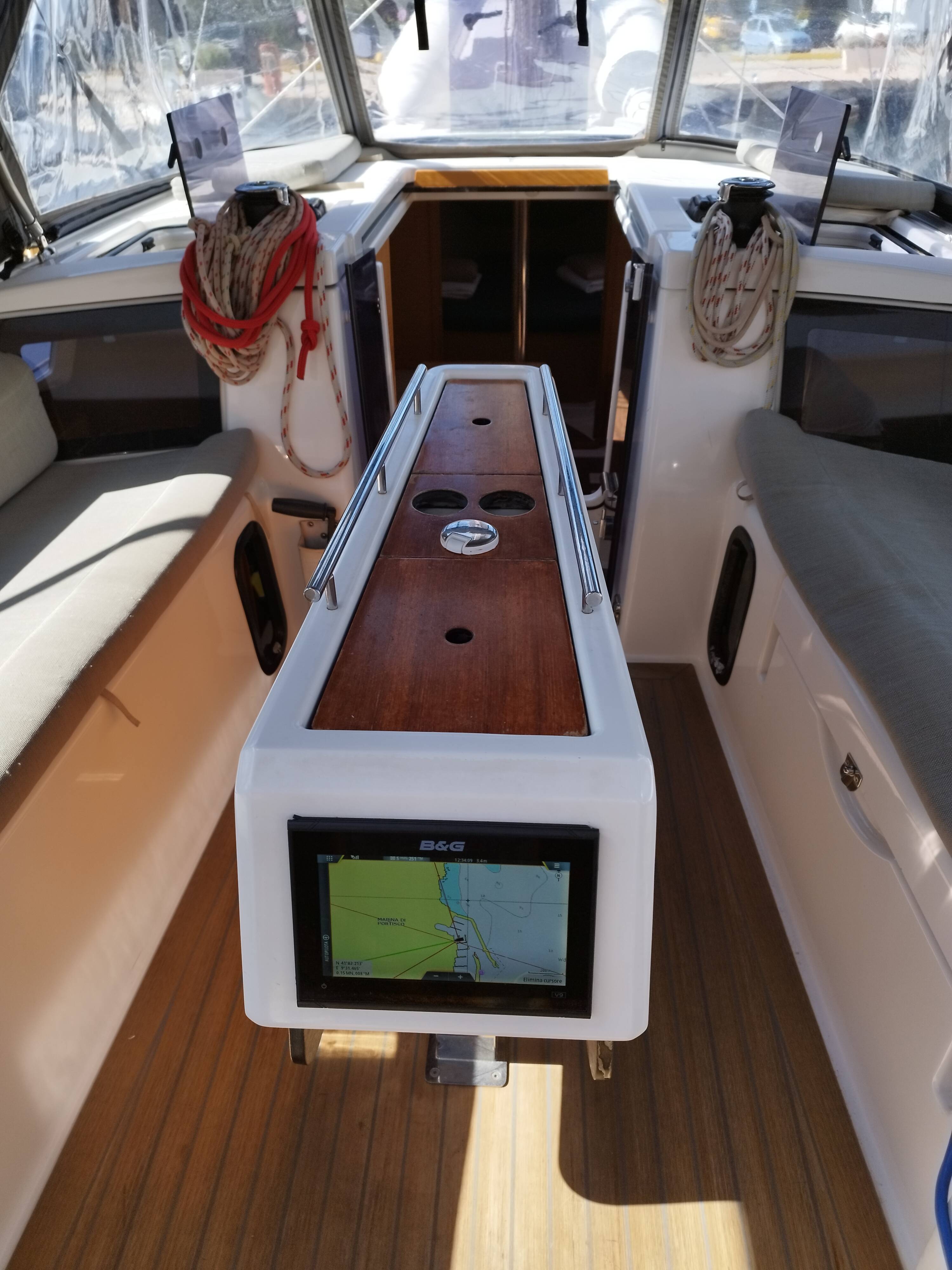 Sailing yacht Dufour 360 GL Karibu
