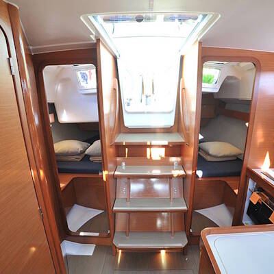 Sailing yacht Dufour 360 GL Karibu