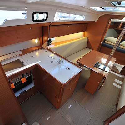 Sailing yacht Dufour 360 GL Karibu