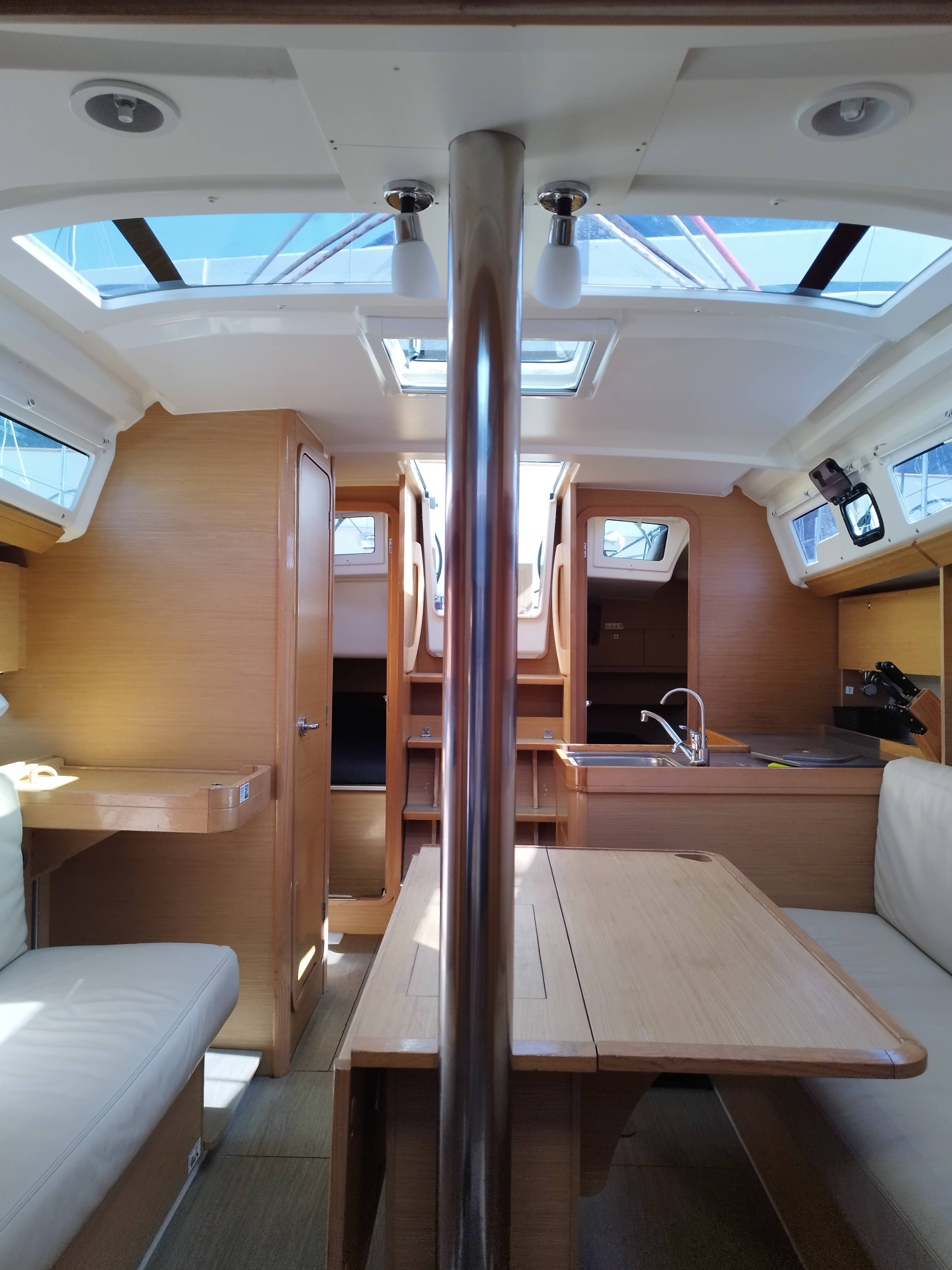 Sailing yacht Dufour 360 GL Karibu
