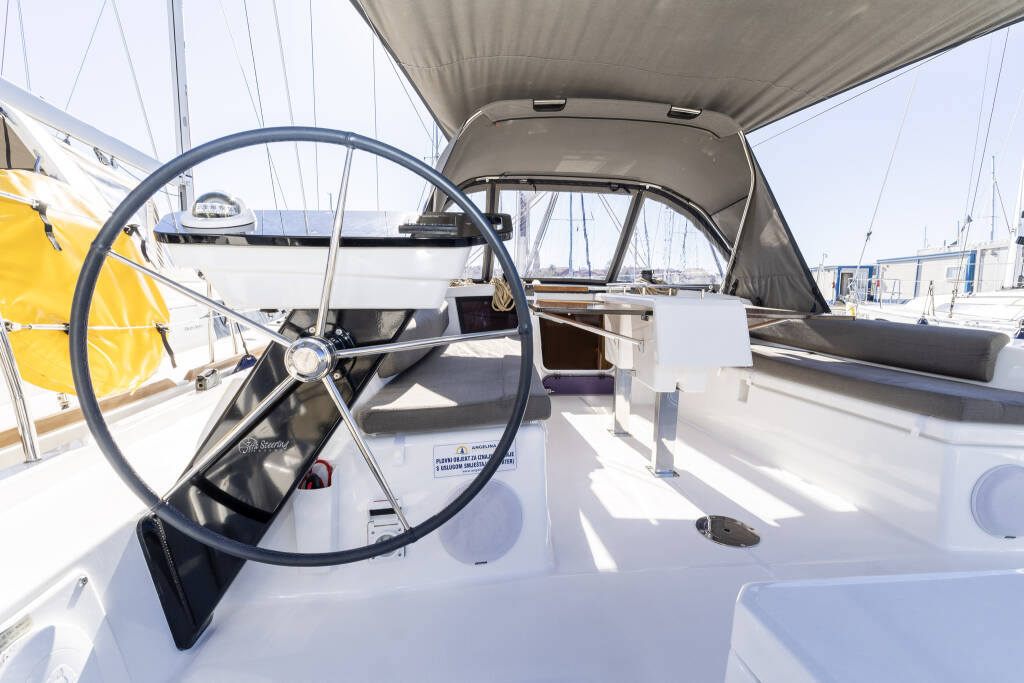 Segelyachten Dufour 37 Nessie