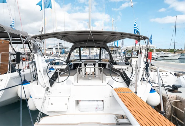Sailing yacht Dufour 37 Alma