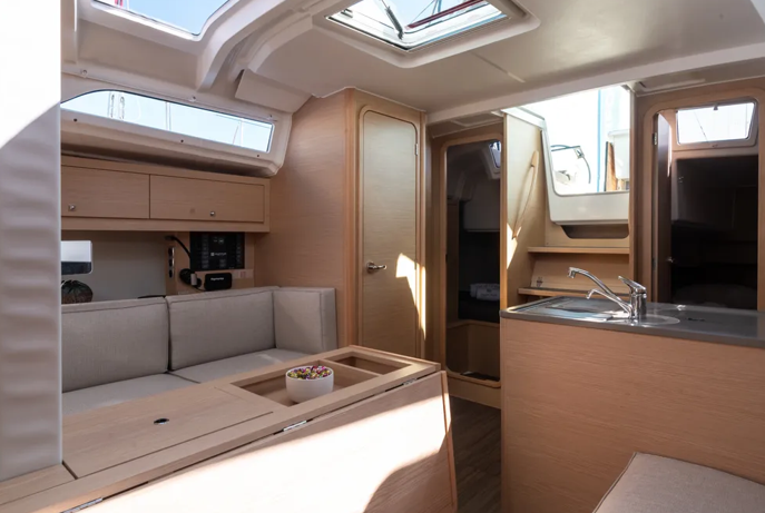 Sailing yacht Dufour 37 Alma