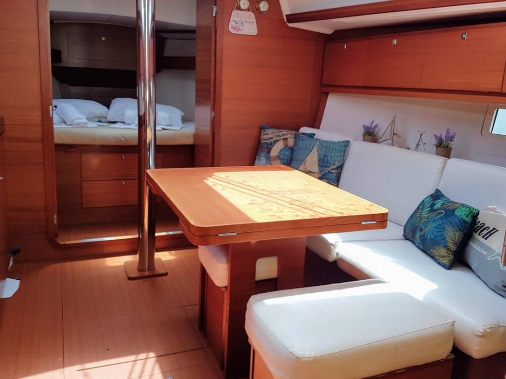 Segelyachten Dufour 382 GL Sun 382