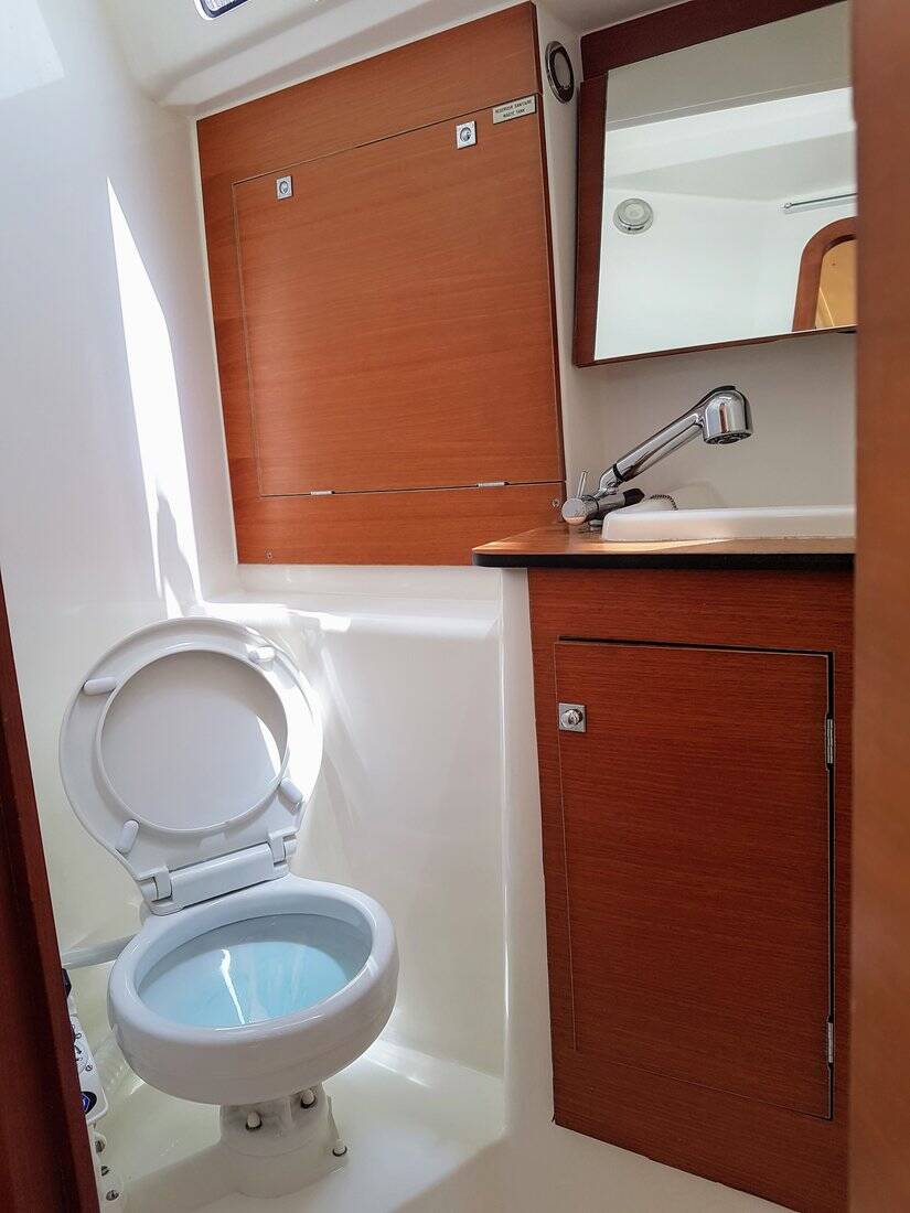 Segelyachten Dufour 382 GL Sun 382