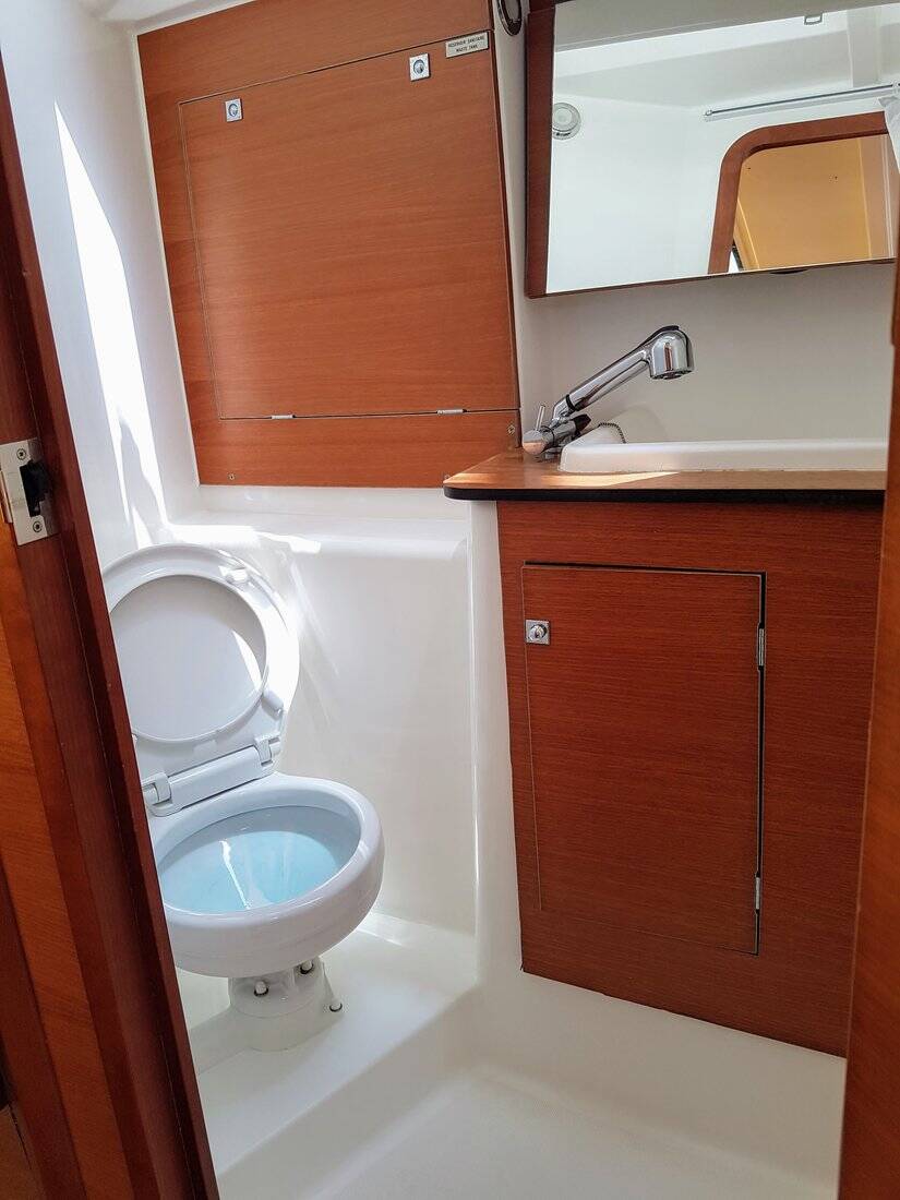 Segelyachten Dufour 382 GL Sun 382