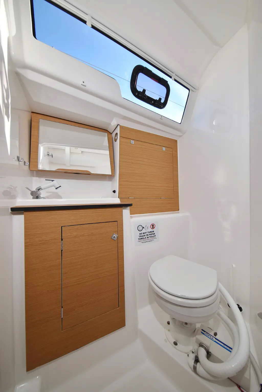 Sailing yacht Dufour 382 GL Sunset