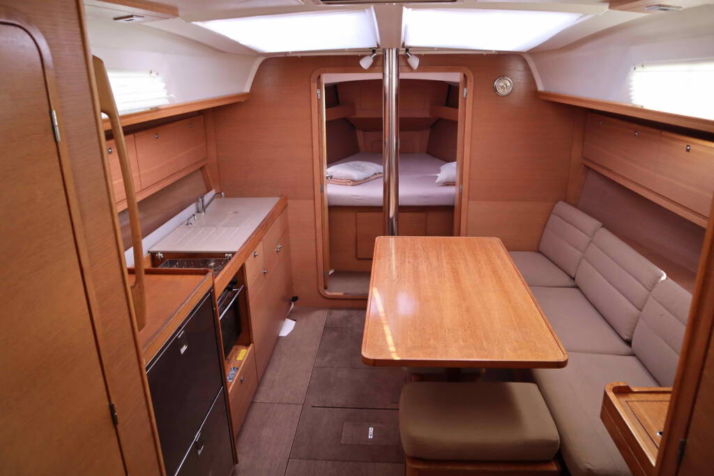 Segelyachten Dufour 382 GL ECONOMY